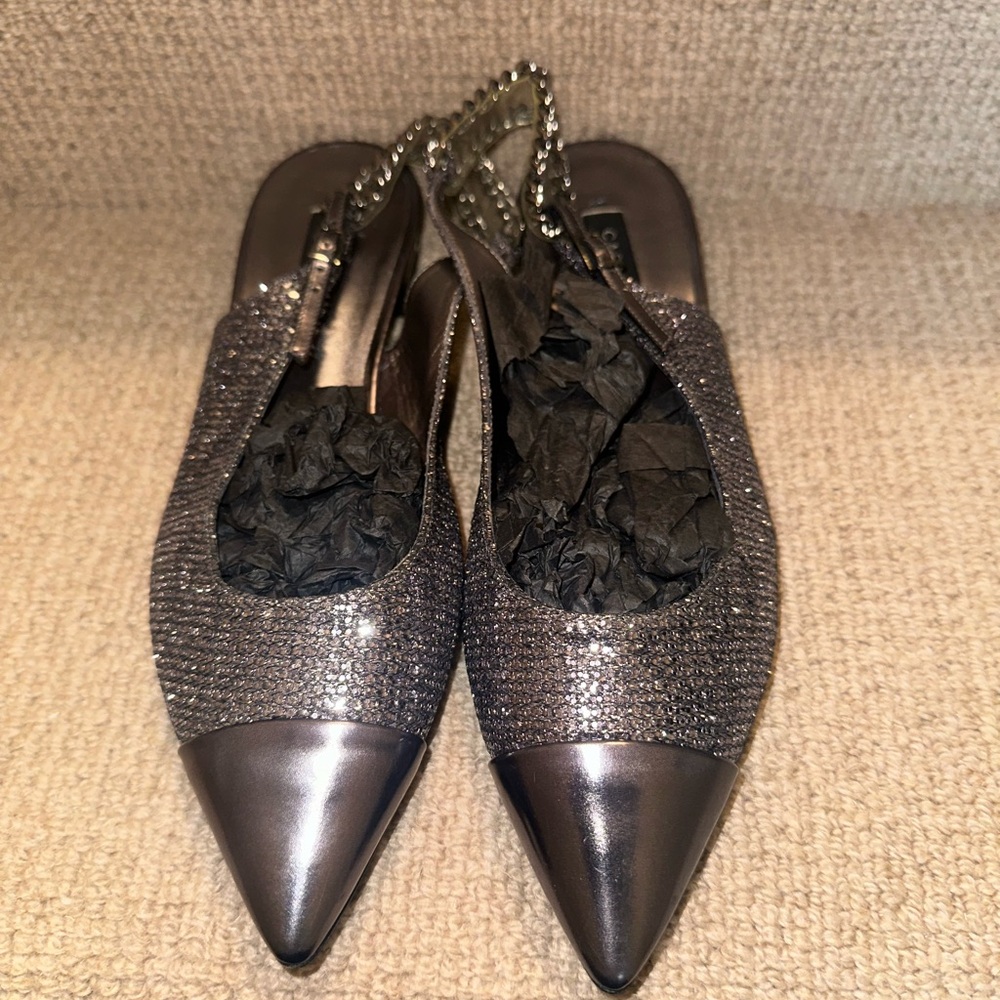 NWT Designer Cascade sling back flats size 37